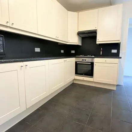 Rent this 4 bed apartment on Norfolk Street in Swansea, SA1 6JQ