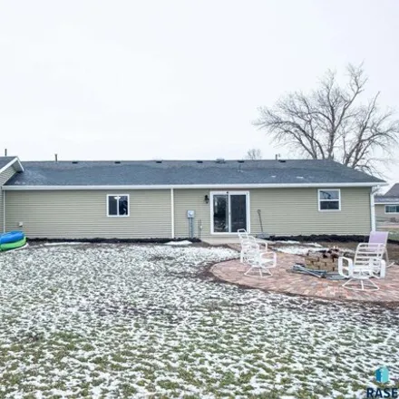 Image 8 - 809 2nd Street Southwest, Madison, SD 57042, USA - House for sale
