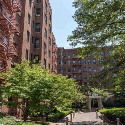 Image 3 - The Eden Rock, 82nd Drive, New York, NY 11435, USA - Apartment for sale