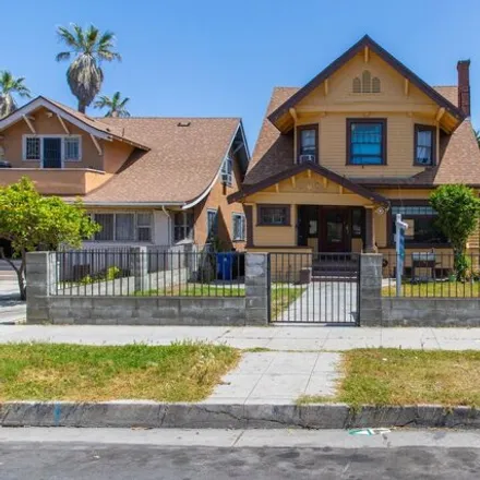Buy this 6 bed house on 1988 Cordova Street in Los Angeles, CA 90018