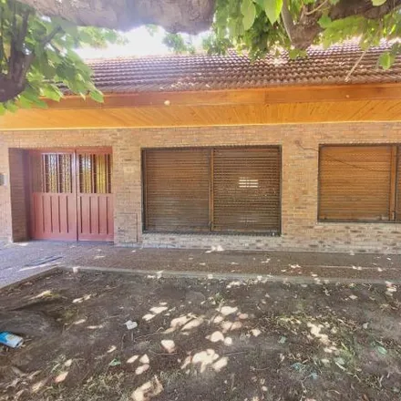 Image 2 - Intendente Pedro Oliveri 1970, Quilmes Oeste, B1878 FDC Quilmes, Argentina - House for sale