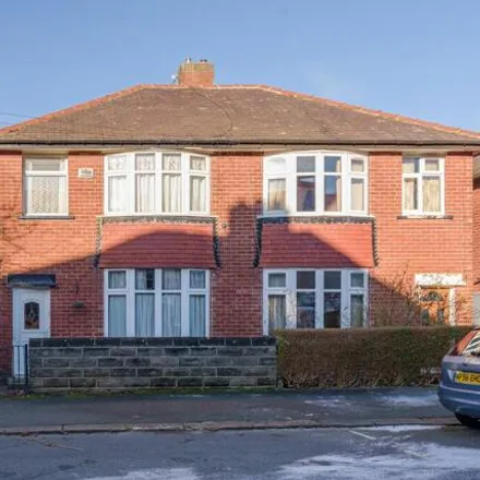 Buy this 3 bed duplex on Duncan Road in Sheffield, S10 1SN