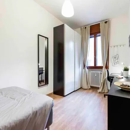 Image 1 - Via Roberto Schumann, 35132 Padua Province of Padua, Italy - Room for rent