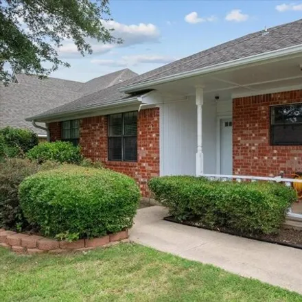 Image 4 - 806 Martin St, Bonham, Texas, 75418 - House for sale