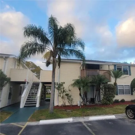 Buy this 2 bed condo on 199 Hunter Lake Drive in Oldsmar, FL 34677