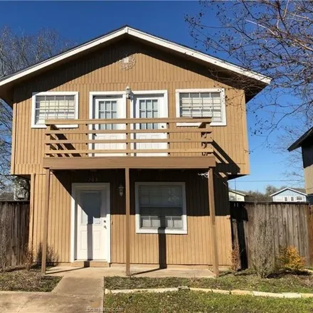 Rent this 3 bed house on 799 Chalet Court in College Station, TX 77840