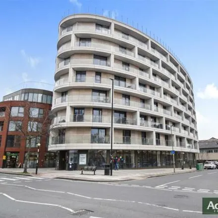 Rent this 1 bed room on 200 Regent's Park Road in London, N3 3LD