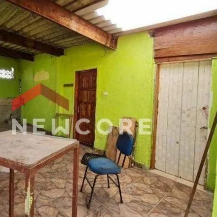 Buy this 2 bed house on Rua Teles Barreto in Jardim Santo Antônio, Santo André - SP