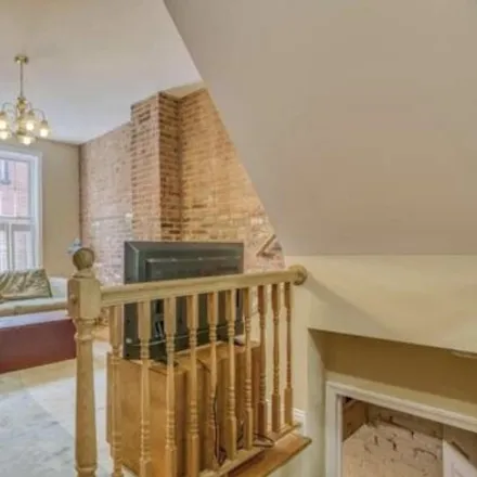 Image 5 - 2232 Lamley Street, Baltimore, MD 21231, USA - House for sale