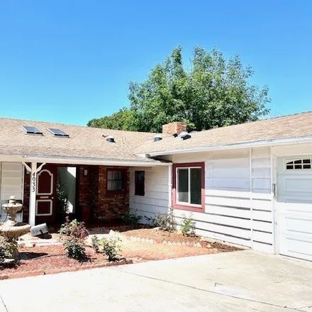 Rent this 3 bed house on 4033 Mount Vernon Avenue in Riverside, CA 92507