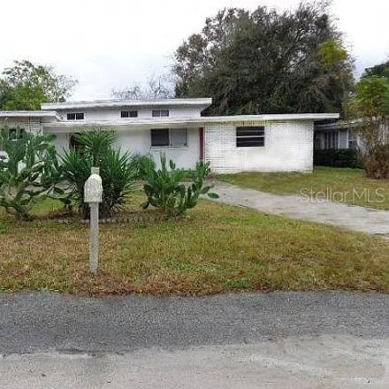 Buy this 4 bed house on 1305 Hillcrest Drive in Daytona Beach, FL 32114