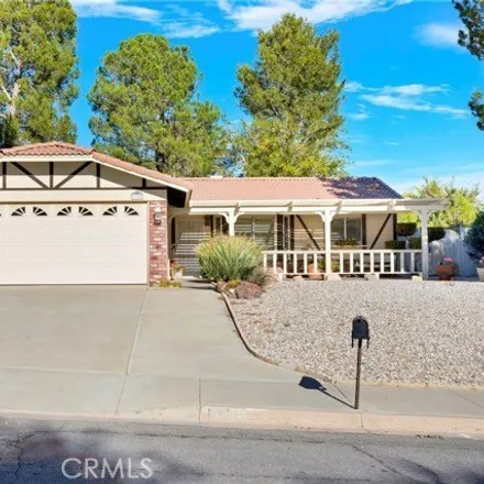 Image 2 - 17214 Forest Hills Drive, Greentree East, Victorville, CA 92395, USA - House for sale