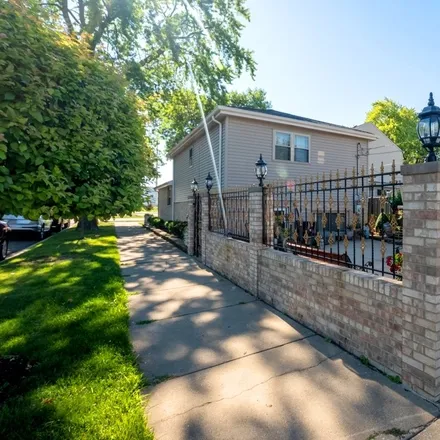 Image 5 - 5202 South Millard Avenue, Chicago, IL 60632, USA - House for sale