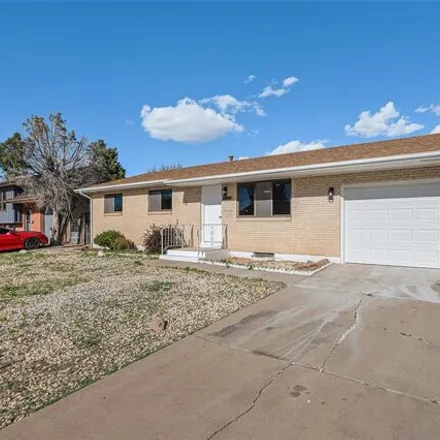 Image 3 - 2172 Rosewood Lane, Pueblo, CO 81005, USA - House for sale