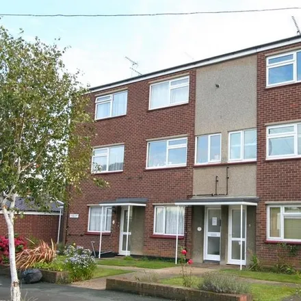 Rent this 2 bed apartment on Salisbury Road in Leigh on Sea, SS9 2JZ