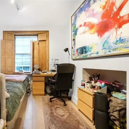 Image 7 - 87 Caledonian Road, London, N1 9DN, United Kingdom - Apartment for sale