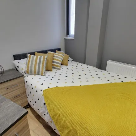 Rent this 5 bed apartment on Duke Street in Leicester, LE1 6WB