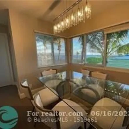 Image 4 - Coral Key Inn, Washingtonia Avenue, Lauderdale-by-the-Sea, Broward County, FL 33303, USA - Condo for rent