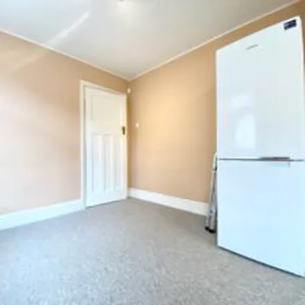 Rent this 3 bed apartment on 24 Stoke Grove in Bristol, BS9 3SB