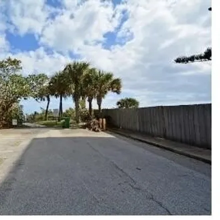Image 5 - 176 South 11th Street, Cocoa Beach, FL 32931, USA - House for sale