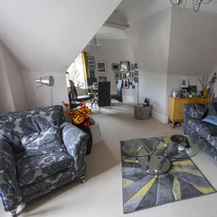 Image 4 - Brodie Park Crescent, Paisley, PA2 6EU, United Kingdom - Apartment for sale