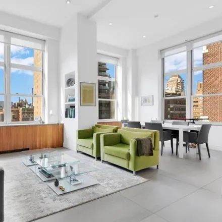 Image 2 - 123 East 86th Street, New York, NY 10028, USA - Condo for sale