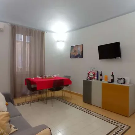 Image 2 - EMC, Via Aureliana, 40, 00187 Rome RM, Italy - Apartment for rent