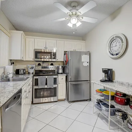 Image 9 - 15074 Ashland Place, Kings Point, Palm Beach County, FL 33484, USA - Apartment for rent