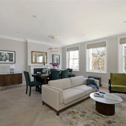 Rent this 3 bed apartment on 14 Kensington Gardens Square in London, W2 4BH