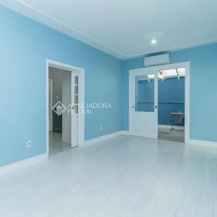 Rent this 2 bed apartment on Rua Doutor Vale in Moinhos de Vento, Porto Alegre - RS