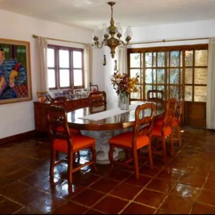 Buy this 4 bed house on Hotel Racquet Cuernavaca in Avenida General Francisco Villa 100, Buena Vista