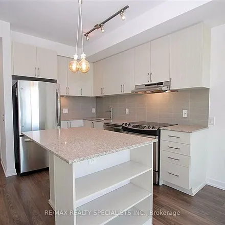 Image 5 - 2560 Eglinton Avenue West, Mississauga, ON L5M 4E8, Canada - Apartment for rent