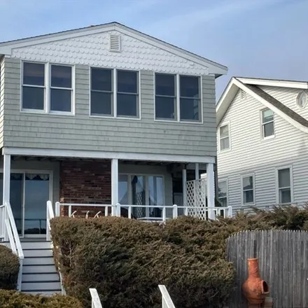 Rent this 3 bed house on 446 North End Boulevard in Salisbury, Essex County