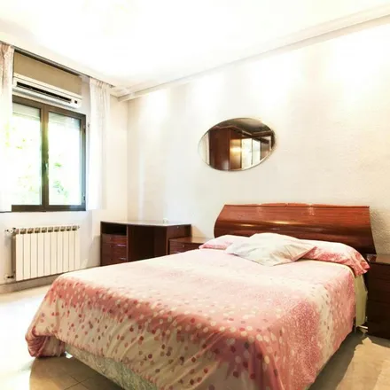 Image 4 - Vía Lusitana, 28025 Madrid, Spain - Apartment for rent