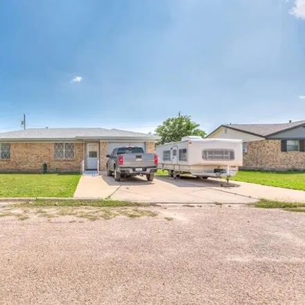 Image 1 - 1773 North 12th Street, Ballinger, TX 76821, USA - House for sale