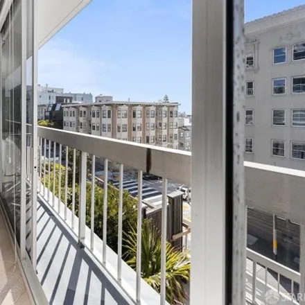 Image 9 - Pacific Heights Towers, 2200 Sacramento Street, San Francisco, CA 94115, USA - Condo for sale