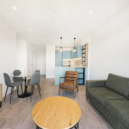 Image 7 - Aquifer House, Memorial Avenue, Slough, SL1 3NU, United Kingdom - Apartment for rent