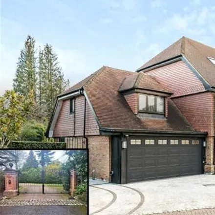 Buy this 6 bed house on Stonecroft Close in London, EN5 3HE