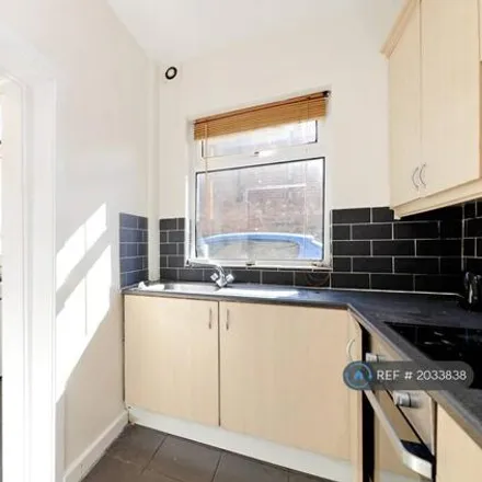 Image 7 - 537 Ecclesall Road, Sheffield, S11 8PE, United Kingdom - House for rent