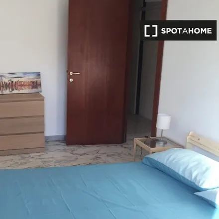 Rent this 4 bed room on Prospero Colonna/Valli in Viale Prospero Colonna, 00149 Rome RM