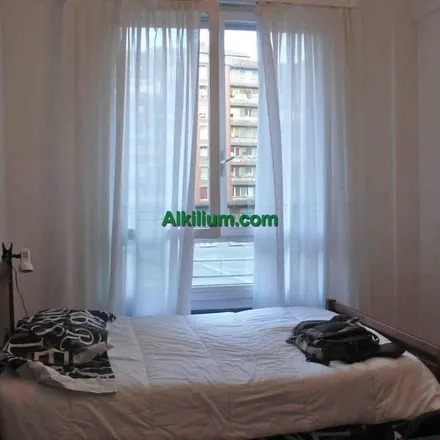 Rent this 3 bed apartment on Goiri eder in Arenatza kobaren kalea / Calle Cueva Arenaza, 6