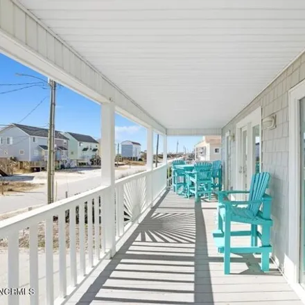 Image 8 - 2013 North Shore Drive, West Onslow Beach, Surf City, NC 28445, USA - House for sale