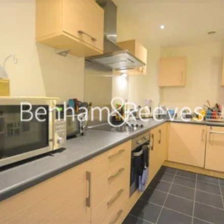 Image 7 - Crawford Court, Charcot Road, Grahame Park, London, NW9 5US, United Kingdom - Apartment for rent
