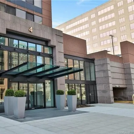 Buy this 1 bed condo on 4 Martine Avenue in City of White Plains, NY 10606