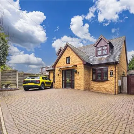 Buy this 3 bed house on Old Fishery Lane in Felden, HP1 2BN