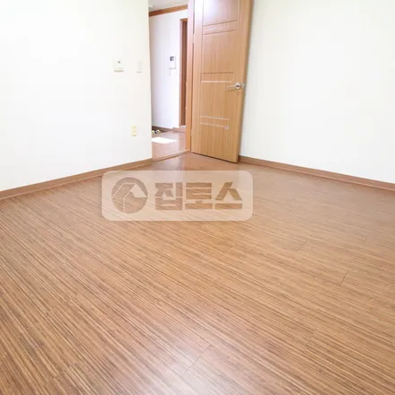 Rent this 2 bed apartment on 서울특별시 강남구 논현동 192-8