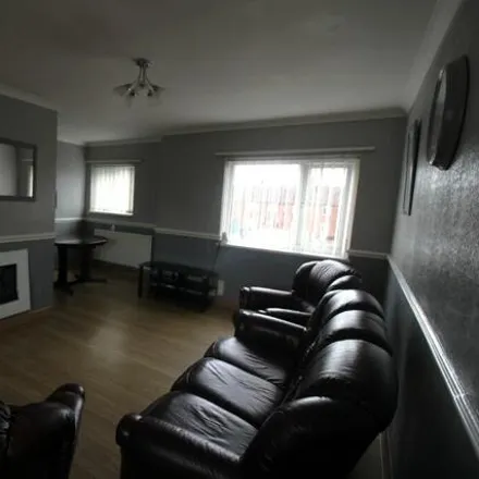 Image 4 - unnamed road, Wythenshawe, M22 5AN, United Kingdom - Apartment for sale