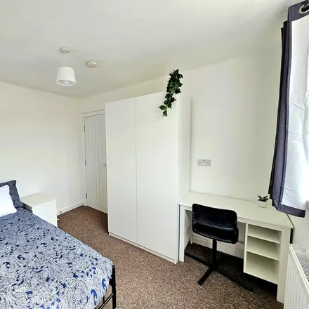 Image 9 - 7 Louise Avenue, Bristol, BS16 9JF, United Kingdom - Duplex for rent