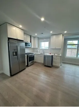 Image 1 - 13 Greylock Road, Boston, MA 02134, USA - Apartment for rent
