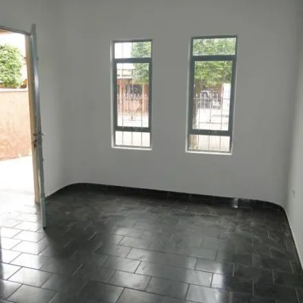 Rent this 3 bed house on Avenida Kennedy in Osvaldo Cruz, Osvaldo Cruz - SP